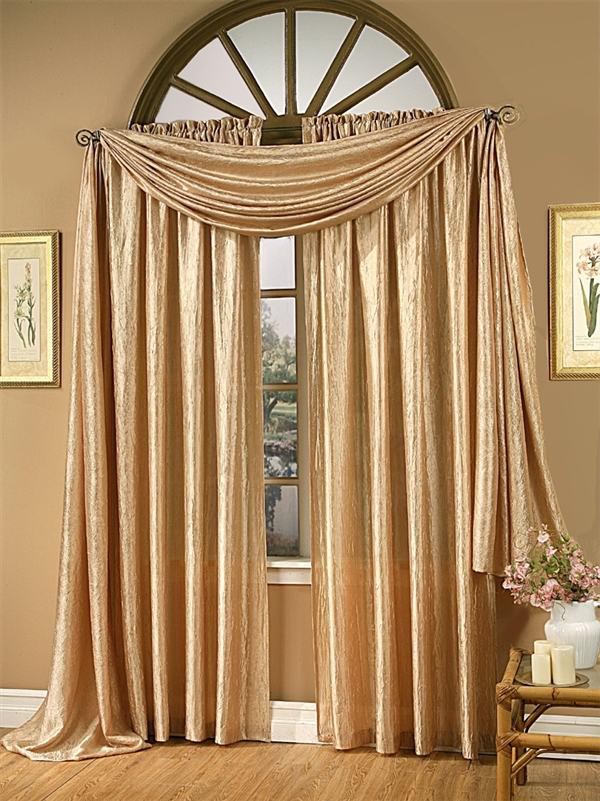 Living Room Drapes and Valances