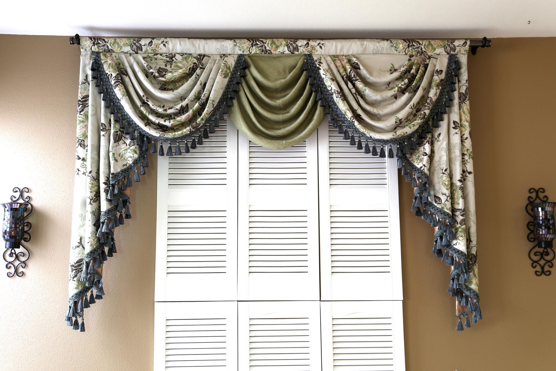 Swags and Valances Curtains