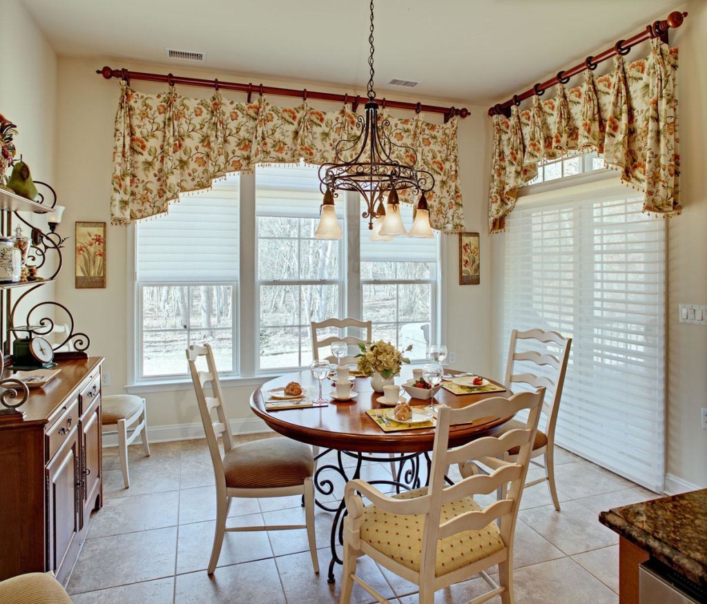 Country Kitchen Curtains and Valances